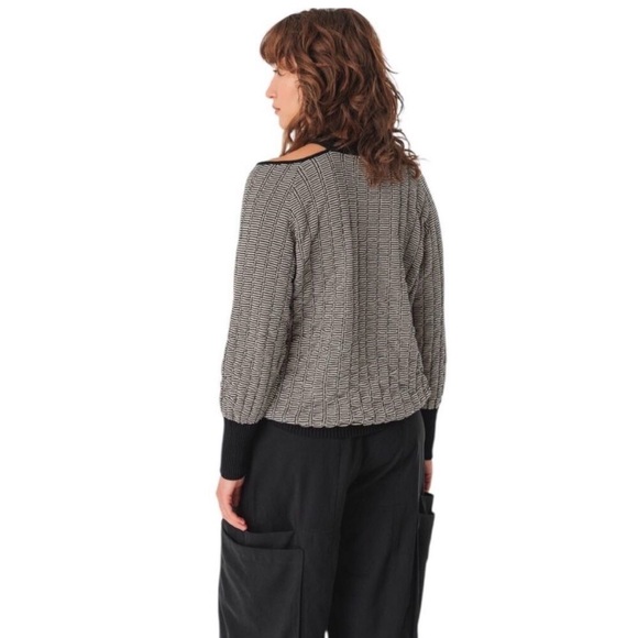 NWT SKFK Euba Sweater in black/ecru - Medium - $135 MSRP - Picture 2 of 7